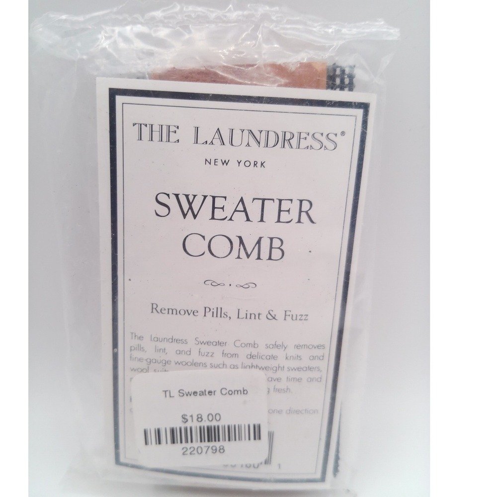 The Laundress New York Sweater Comb Wood Lint Fuzz Pill Remover New